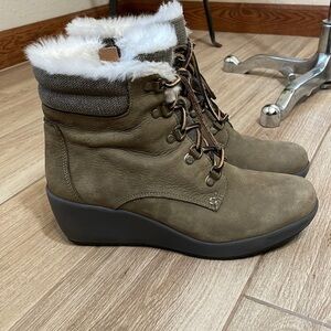 Sperry faux fur lace up wedge boots
